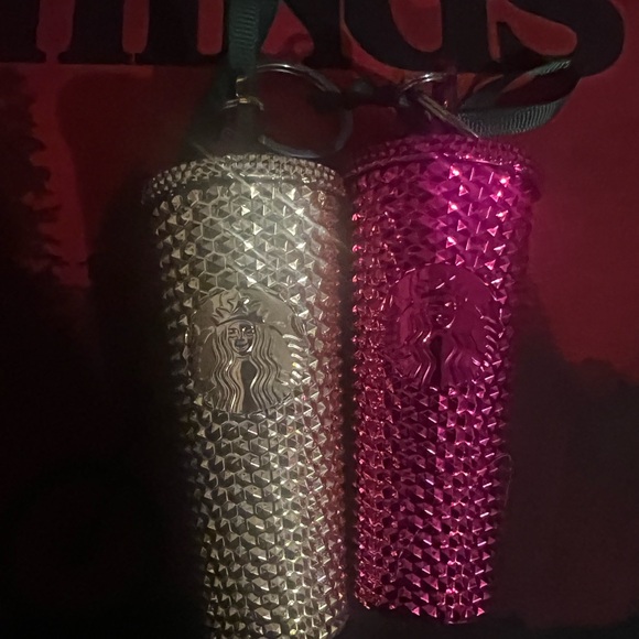 Starbucks keychains - Picture 1 of 1